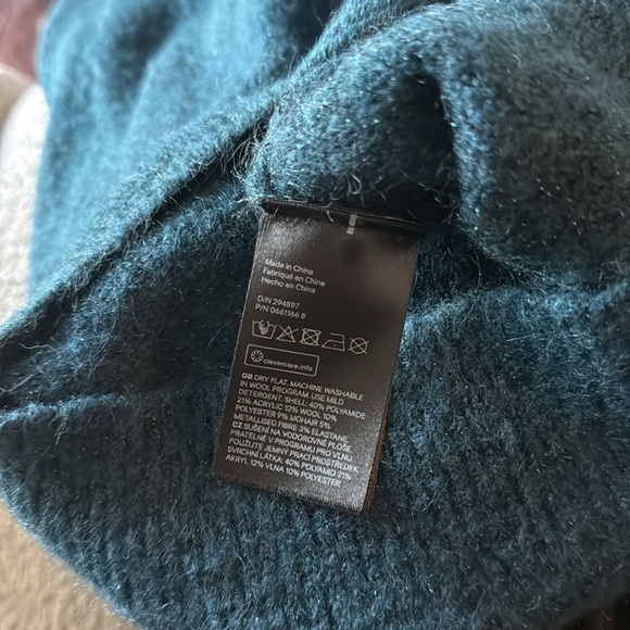 XS Shimmer Fuzzy Teal Sweater - Picture 8 of 8